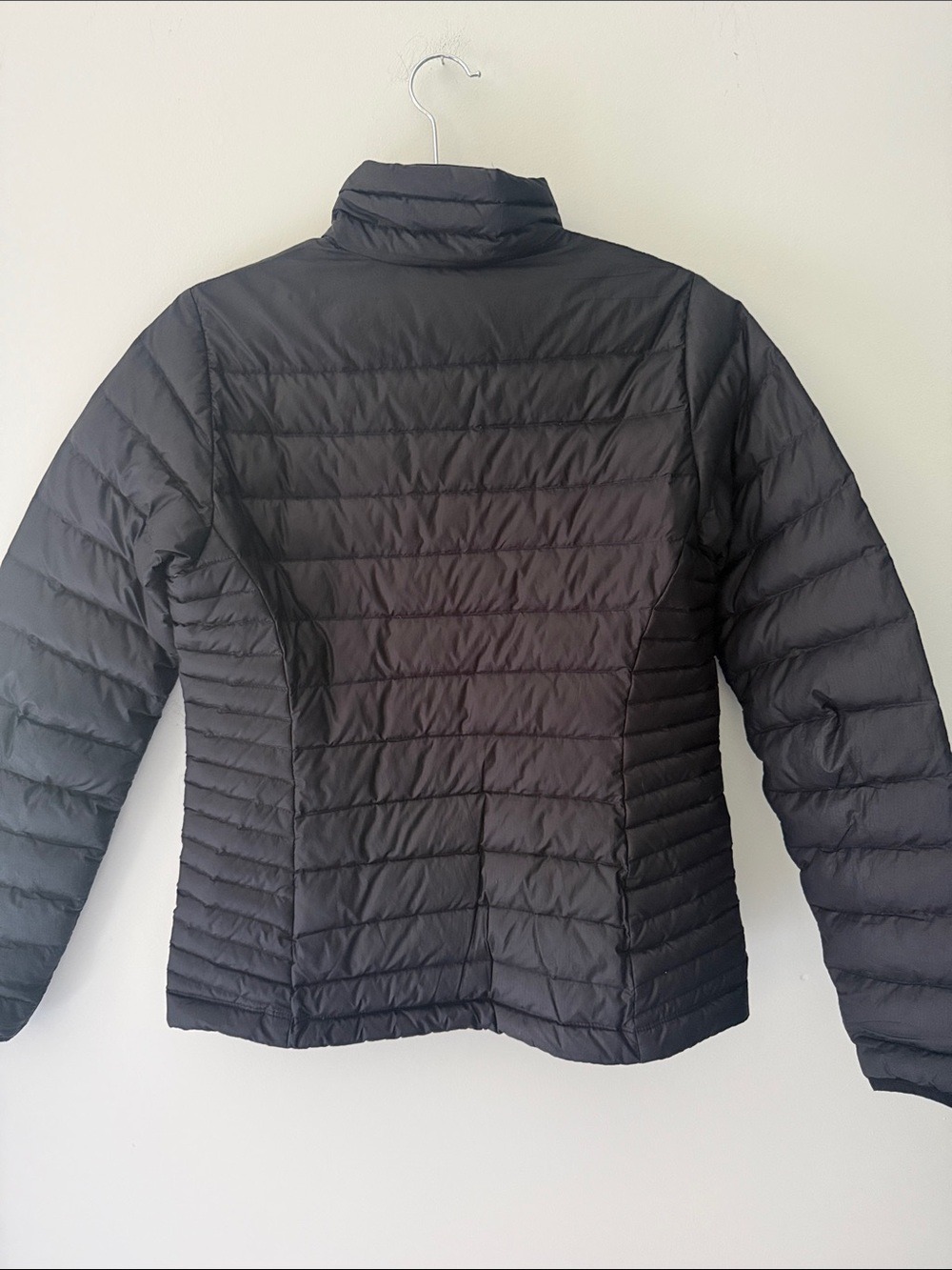 Patagonia Down Sweater Jacket - Picture 5 of 7